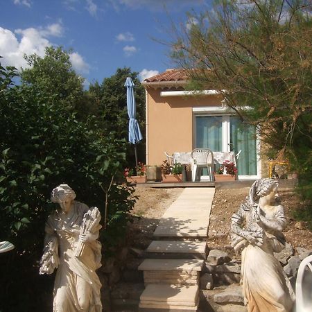 Gite De L Ubac Lafare Dış mekan fotoğraf